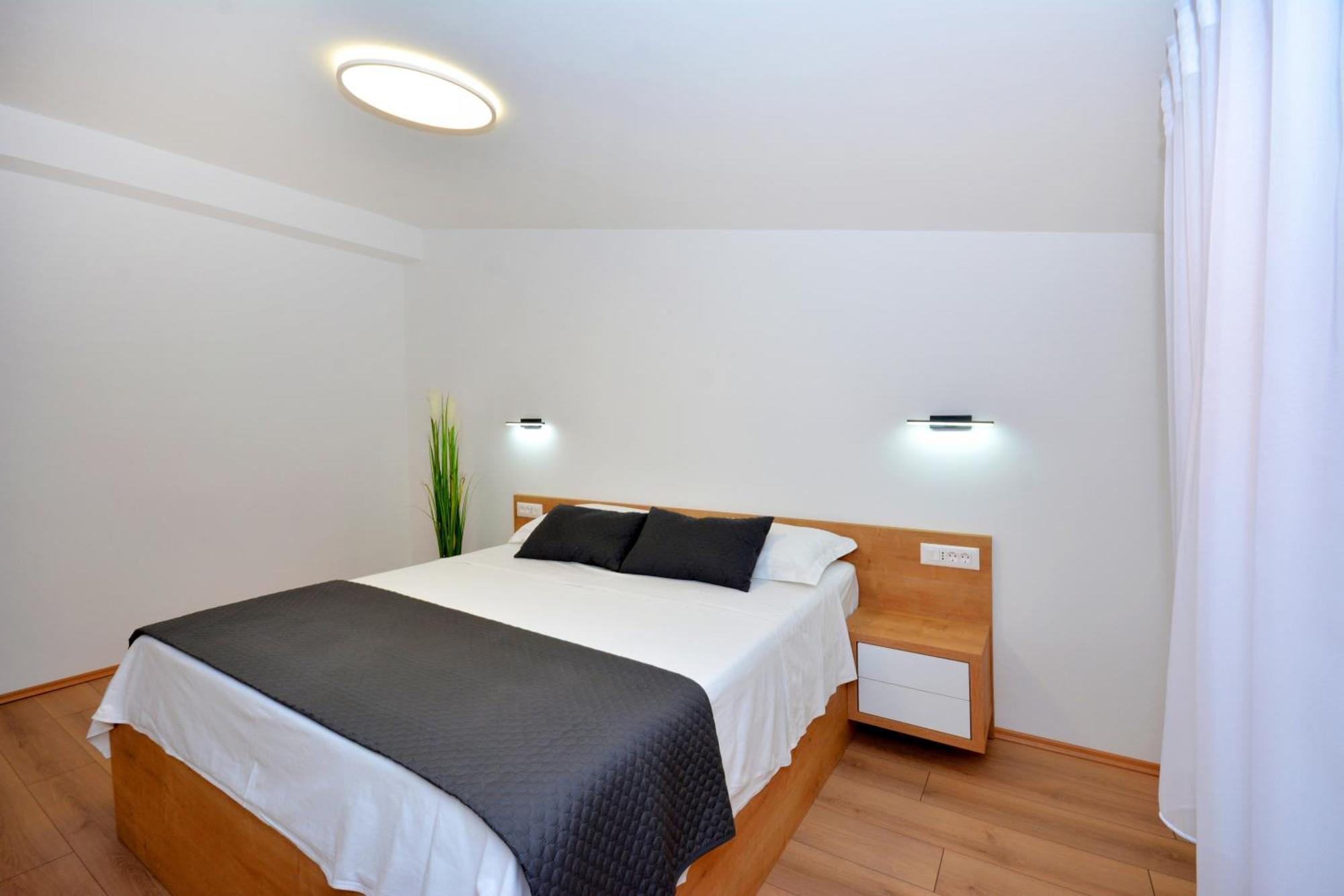 Apartments Radeljic Podstrana Eksteriør billede
