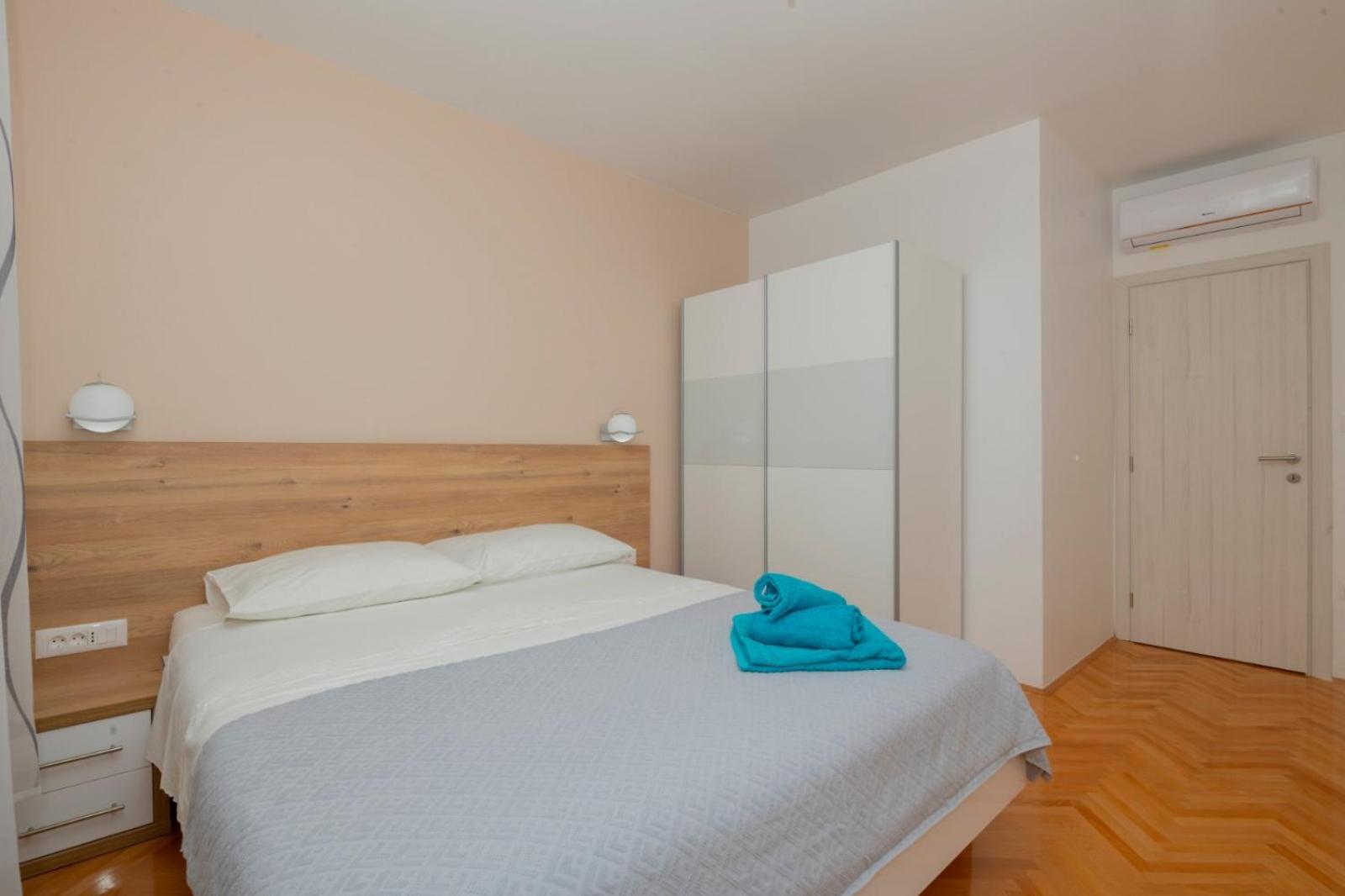 Apartments Radeljic Podstrana Værelse billede